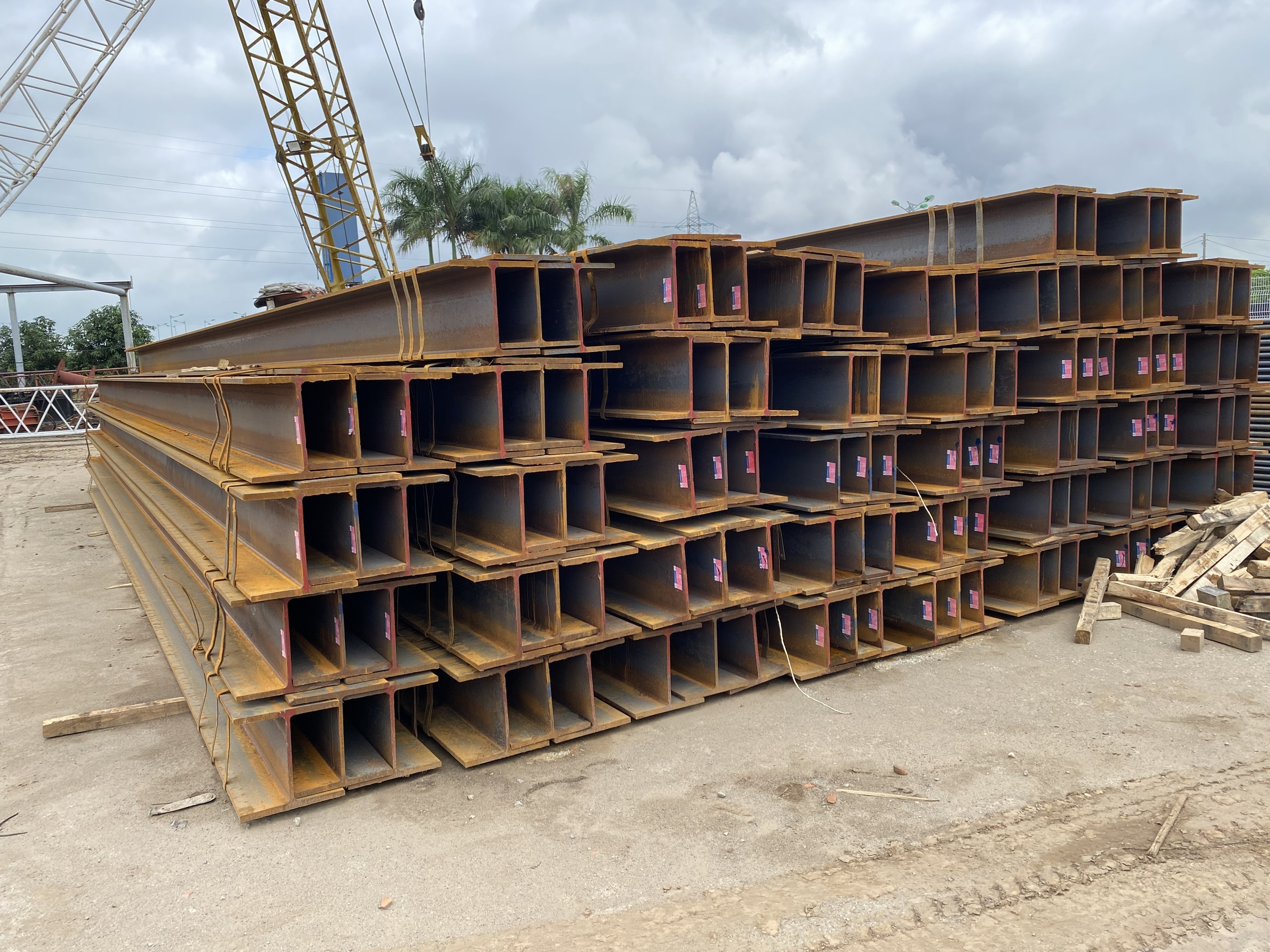 Larsen pile pressing standards