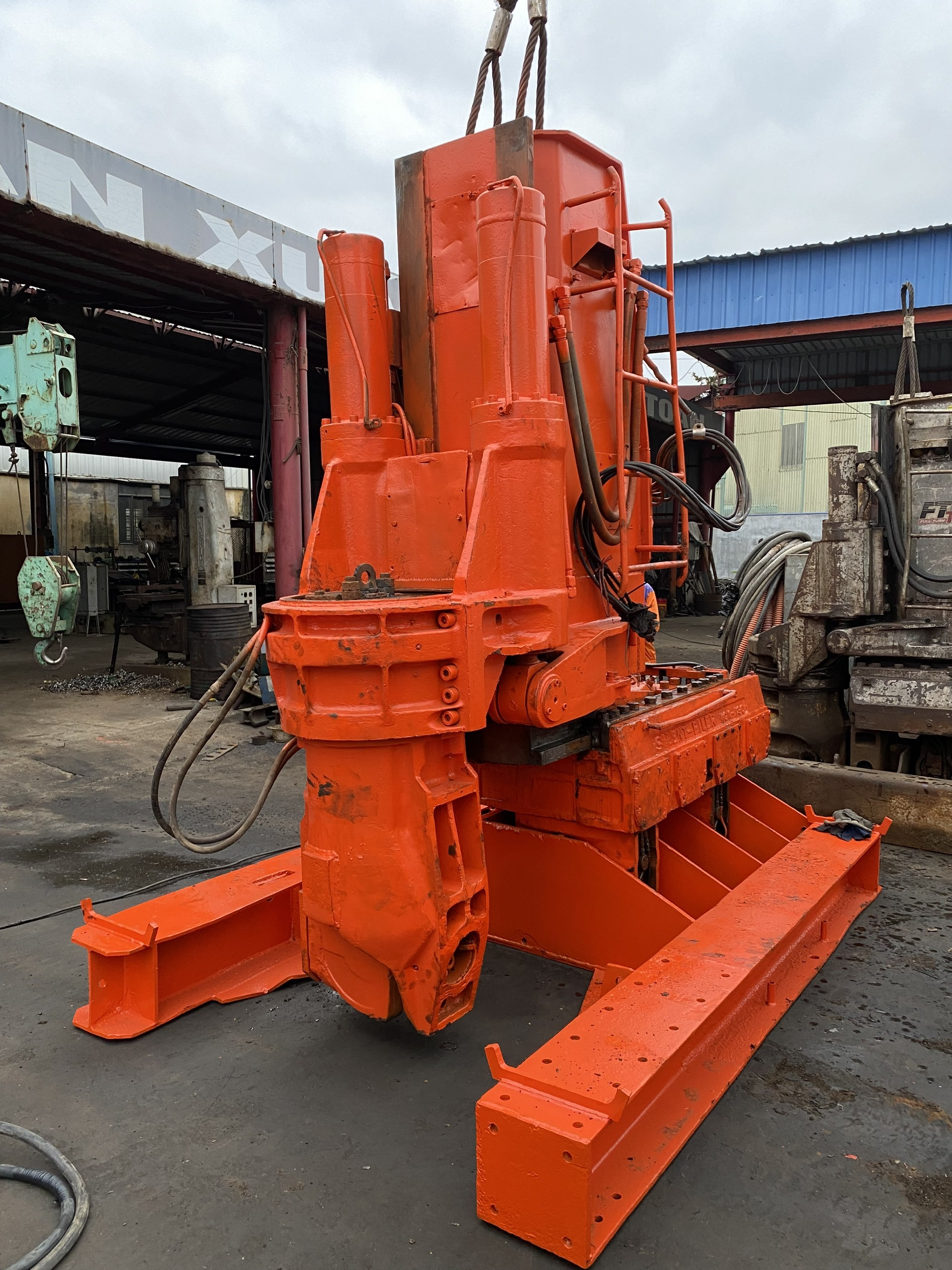 Explanation of construction methods for pressing larsen piles